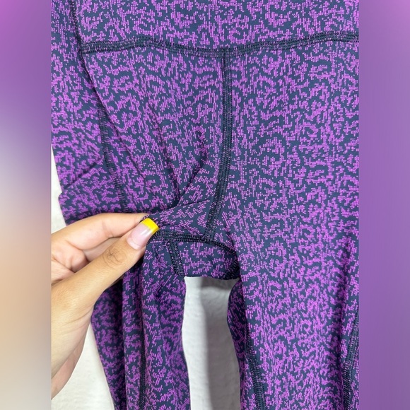 Athleta Purple and Black Ultimate Stash Pocket Textured 7/8 Tight Women’s XXS - Picture 5 of 10